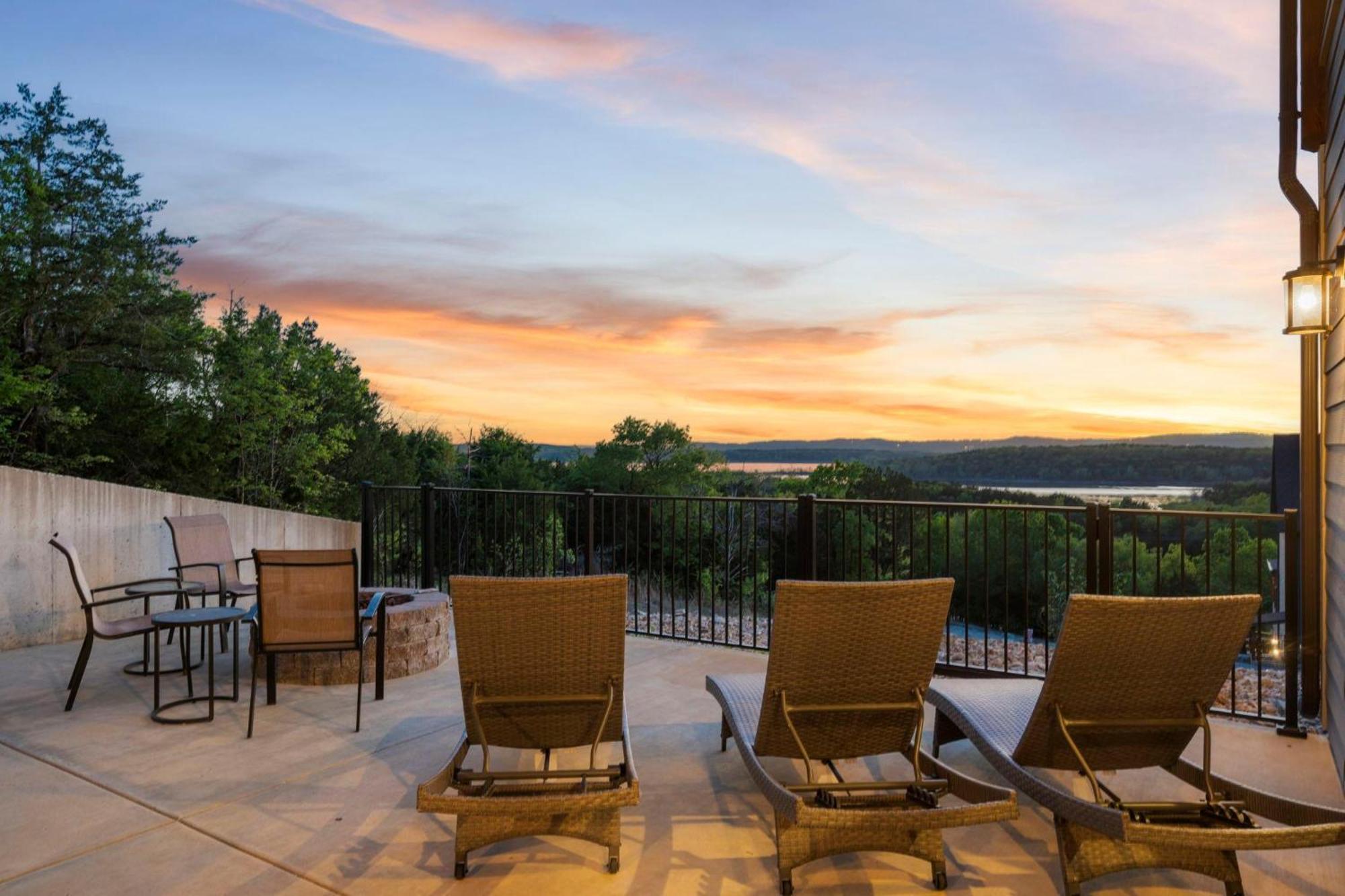 Chateau On The Cove Branson Exterior foto